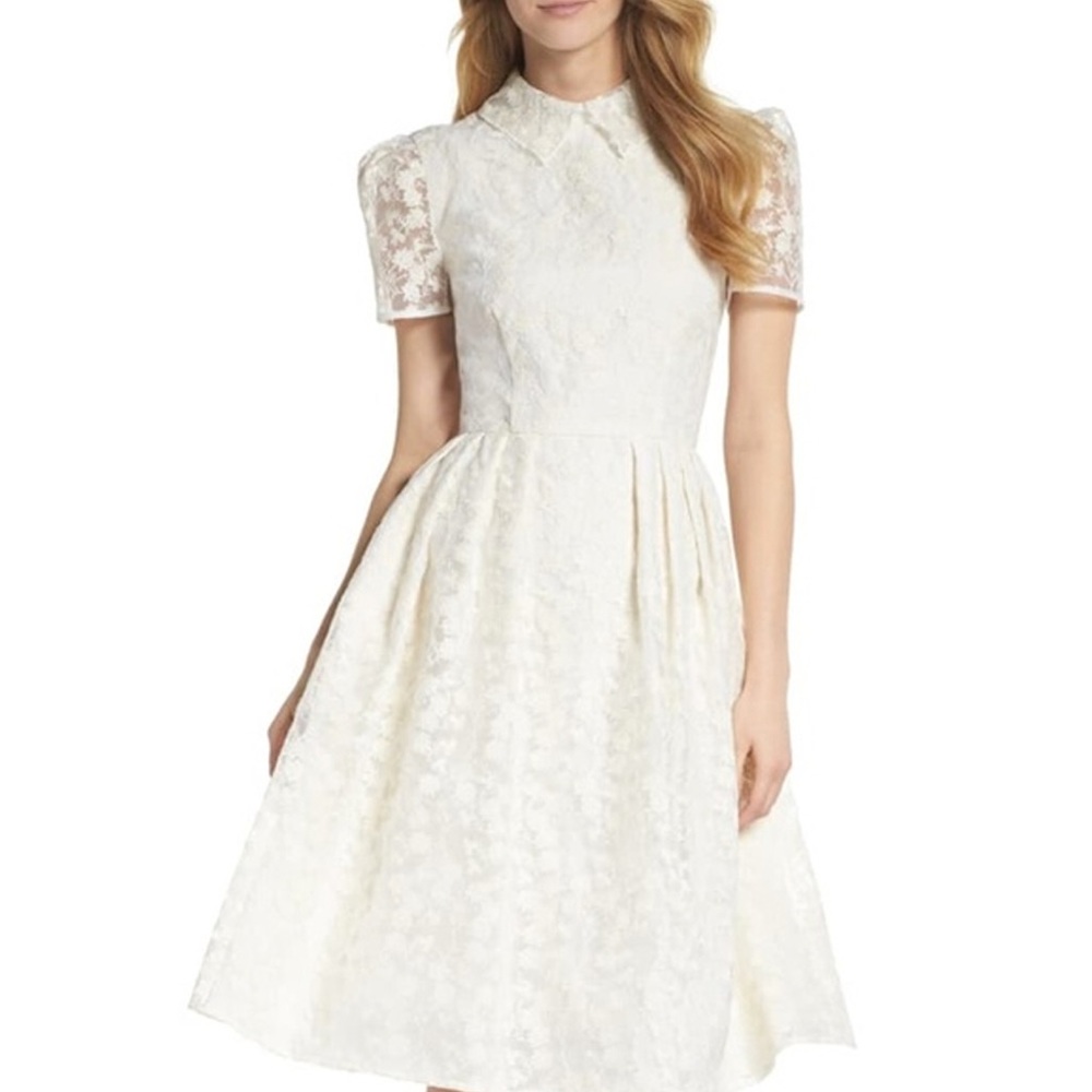 Amelia Lace Dress by Gal Meets Glam size 8